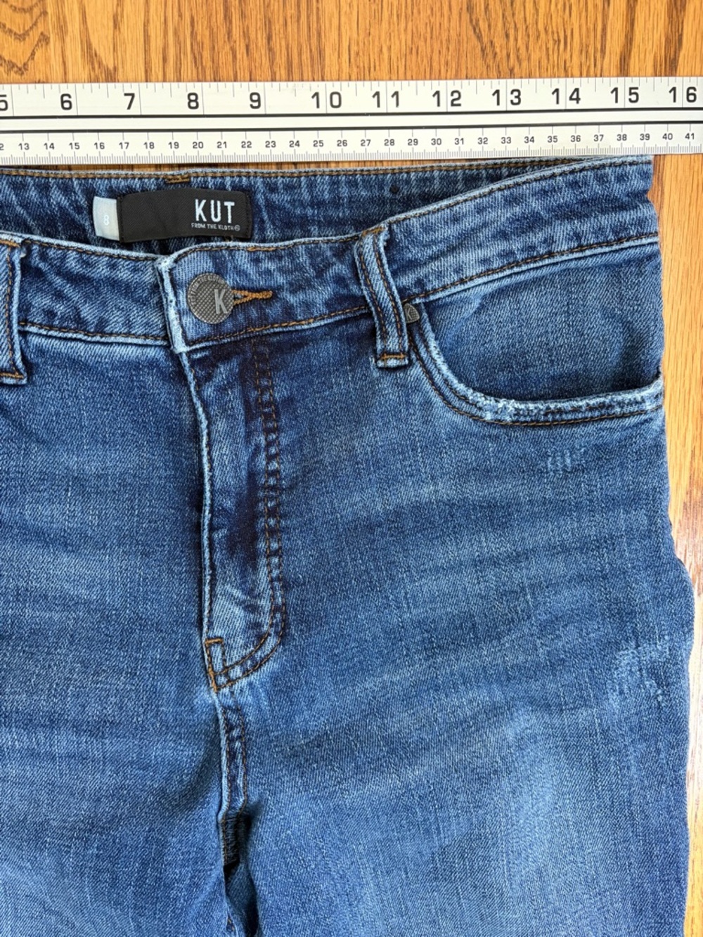 Kut from the Kloth Straight Leg Raw Hem Cropped Jeans (8) - Picture 5 of 8